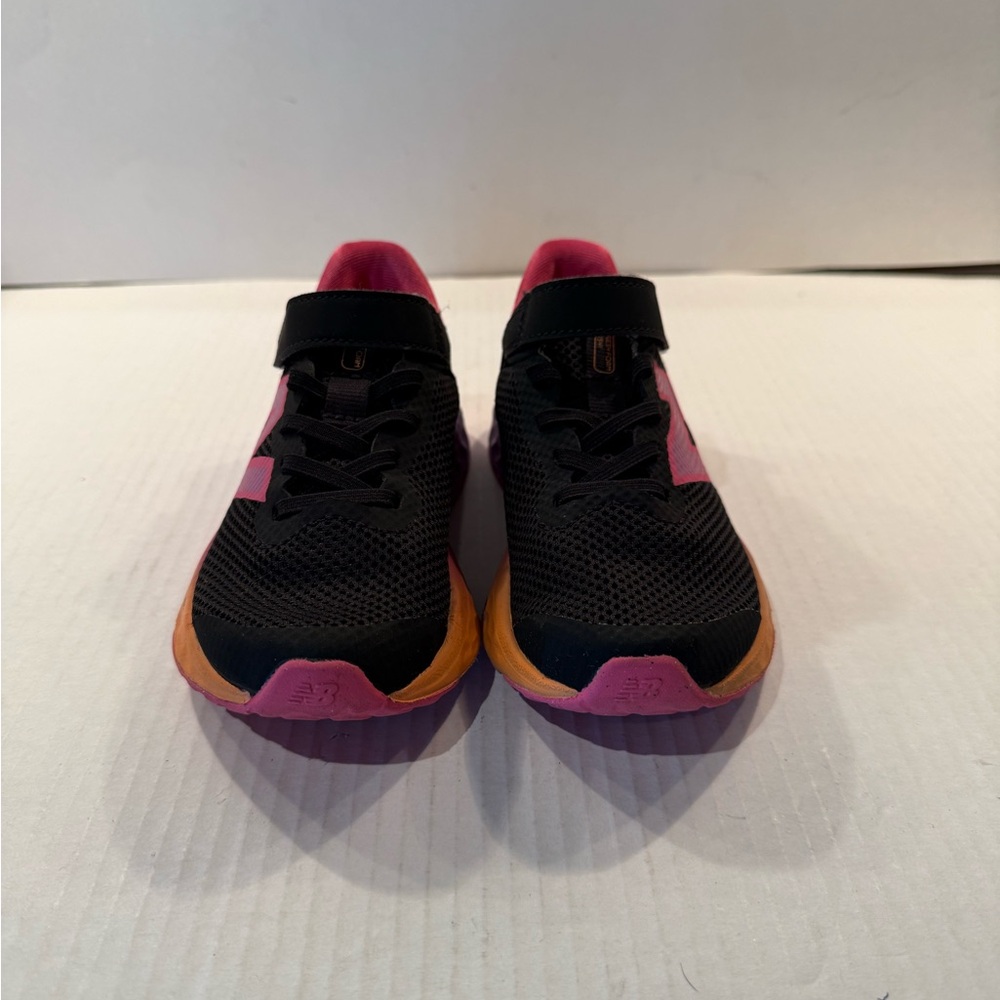 Girls New Balance Arishi Grade Sneakers - Picture 2 of 7